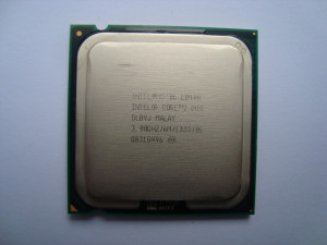 Процесор Desktop Intel Core 2 Duo E8400 3.00Ghz/6M/1333 SLB9J LGA775